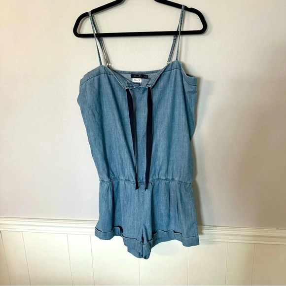 Seven7 Women’s Sleeveless Spaghetti Strap V Neck Denim Shorts Romper Size M GUC - Picture 2 of 7